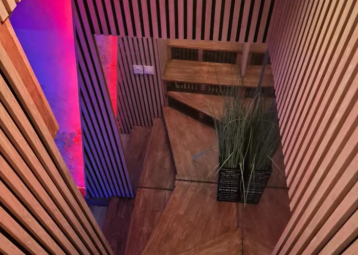 Escapespaparis بيت الحب باريس